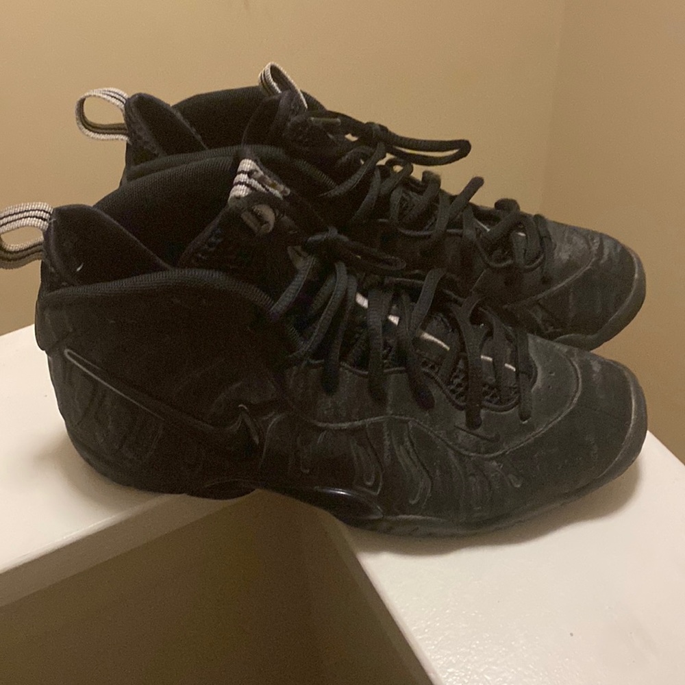 Nike little posite pro big kids sz 6